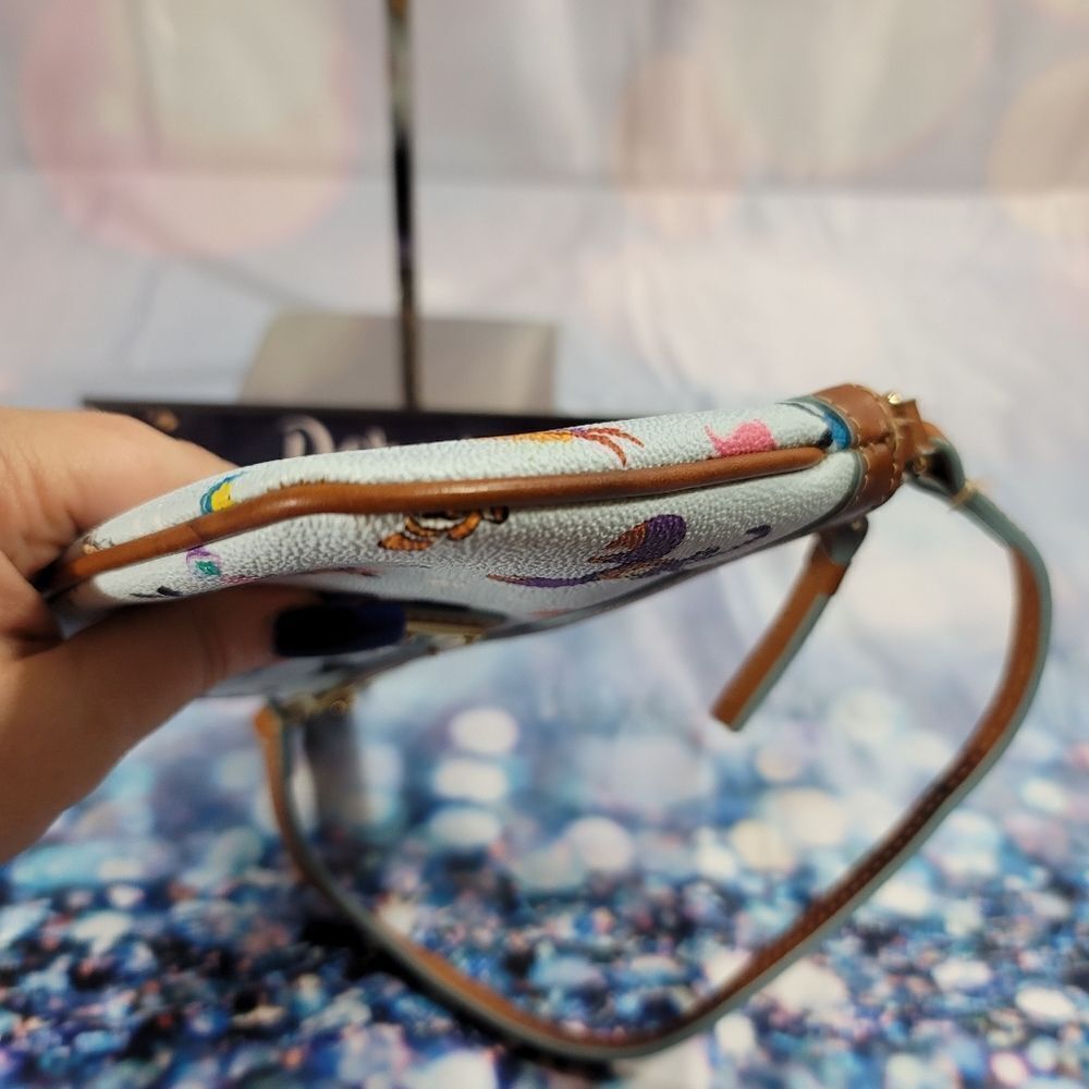 Disney Dooney & Bourke Out to Sea Wristlet / Pouch Authentic - Picture 5 of 15